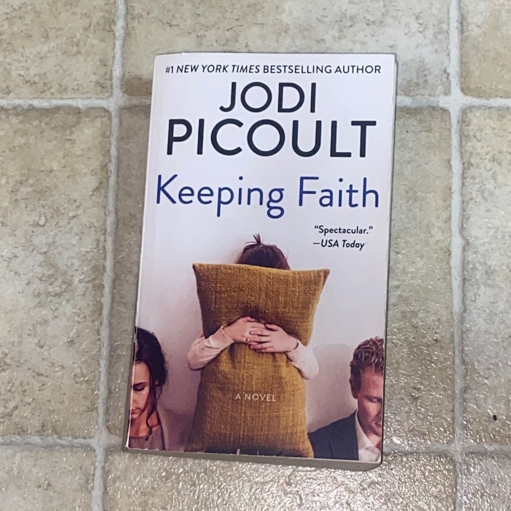 10/$50 Jodi Picoult 'Keeping Faith' Hardcover